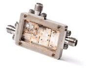 API Technologies的QB-904 4W SMA同轴GaN驱动器，从2 ghz到6GHz